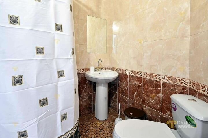 Комната 18 м² в 1-к., 1/2 эт.