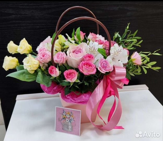 Доставка цветов и букетов