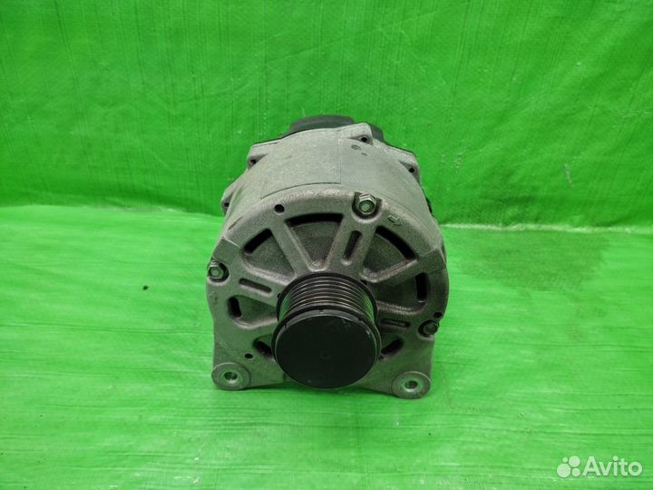 Генератор оригинал hitachi Touareg / Macan