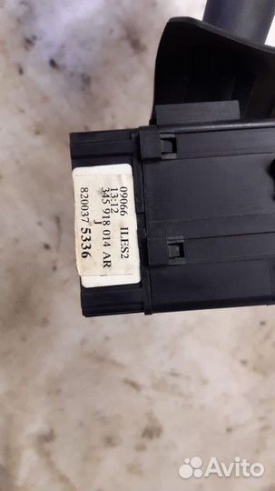 Переключатель подрулевой Renault Logan