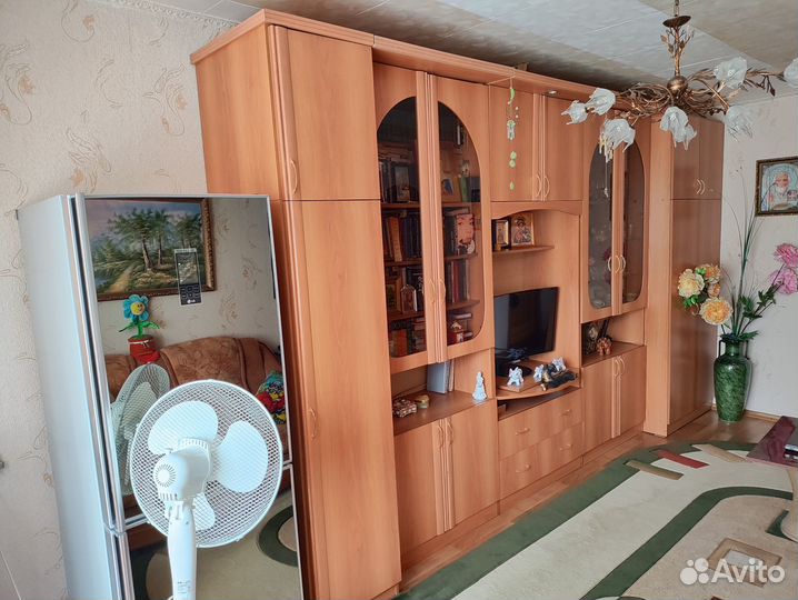 Стенка в гостиную бу