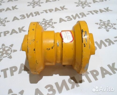 Опорный каток на Komatsu PC28 двубортный резин. гу