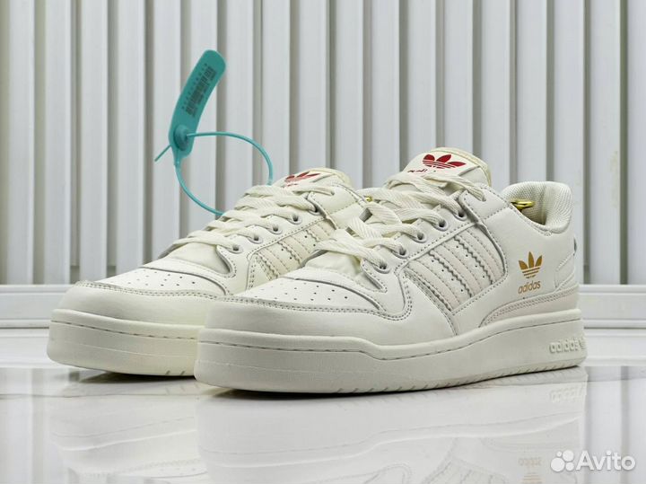 Кроссовки оптом