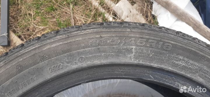 Arctic Claw Winter TXI 235/45 R18 90VR
