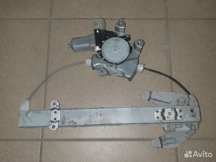 Стеклоподъемник Nissan X-teil 31