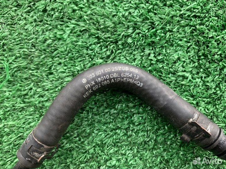 Патрубок охлаждения Mercedes-Benz C-Class W203