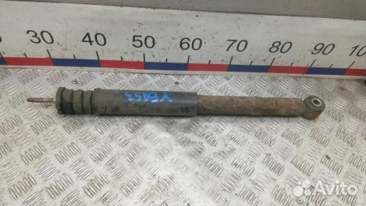 Амортизатор задней балки nissan note E11 (YEA33LX0