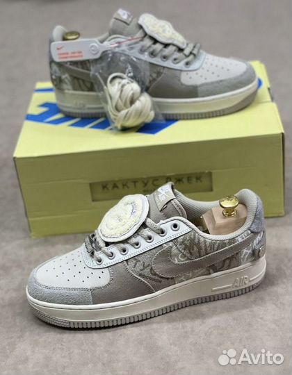 Кроссовки 36