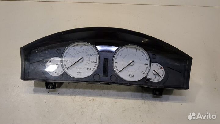 Щиток приборов Chrysler 300C, 2007