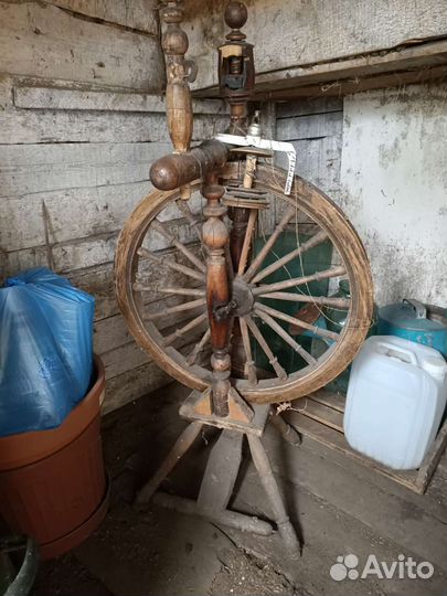 Прялка деревянная старинная