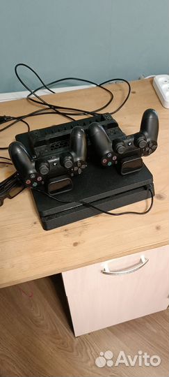 Игровая приставка ps4 1tb