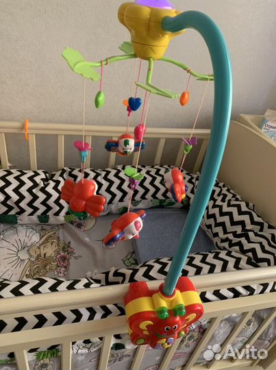 Детский мобиль в кроватку