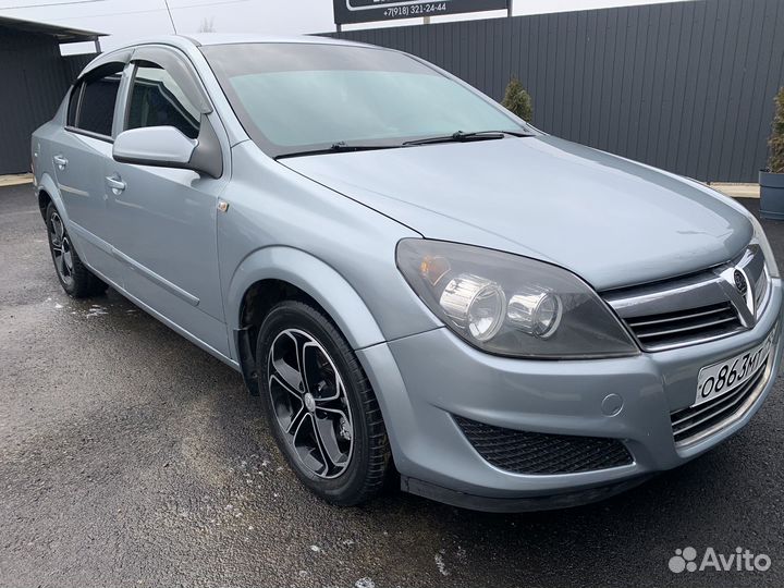 Opel Astra 1.6 МТ, 2008, 93 500 км