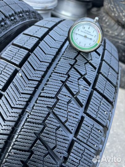 Bridgestone Blizzak VRX 205/60 R16