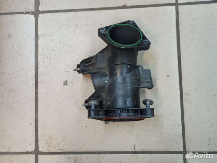 Патрубок BMW e90