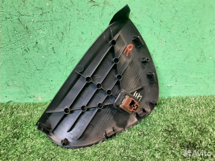 Накладка торпедо правая Citroen C3 Picasso 2009