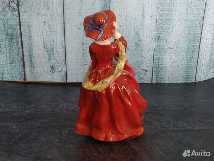 Статуэтка Royal Doulton фарфор