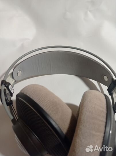 Наушники AKG k601