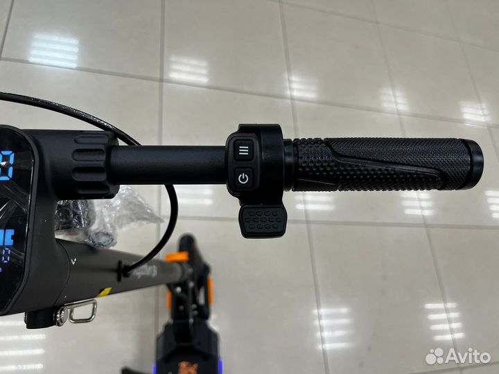 Электросамокат Kugoo S4