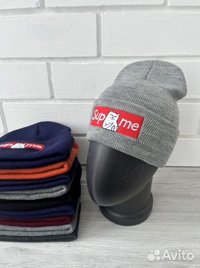 Новые шапки Supreme