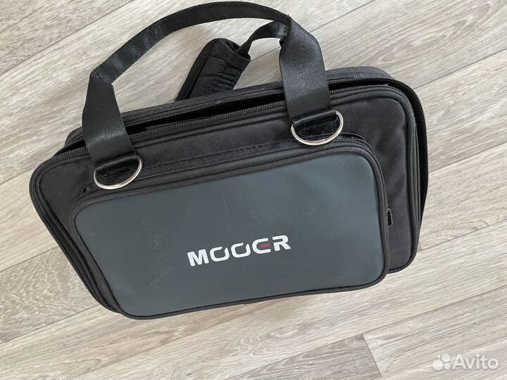 Гитарный процессор mooer GE200 (аудиоинтерфейс)