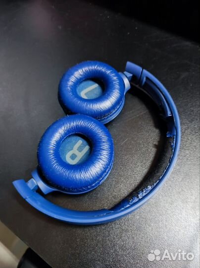 На запчасти Беспроводные наушники JBL tune 560bt