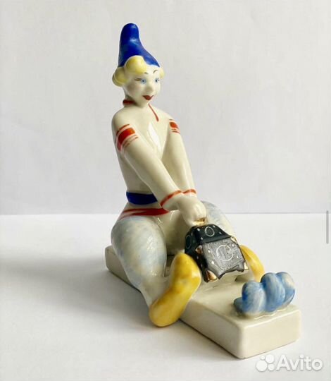 Статуэтка редкая Иван с ларцом «Конек-горбунок»