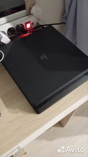 Sony playstation 4 PS4 slim 1tb