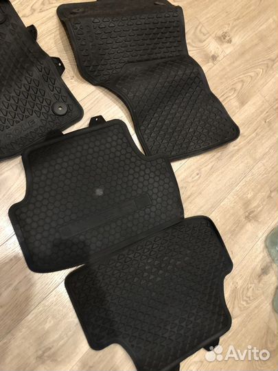 Автомобильные коврики резиновые