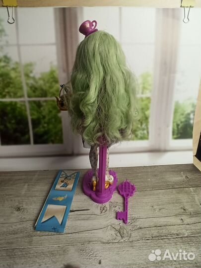 Кукла ever After High Меделин Хеттер базовая