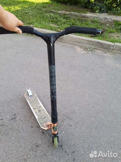 Трюковой самокат
