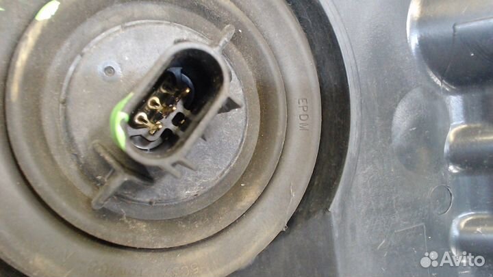 Фара (передняя) Ford Escape, 2008