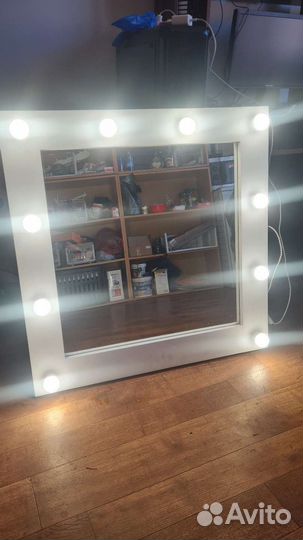 Зеркало с подсветкой