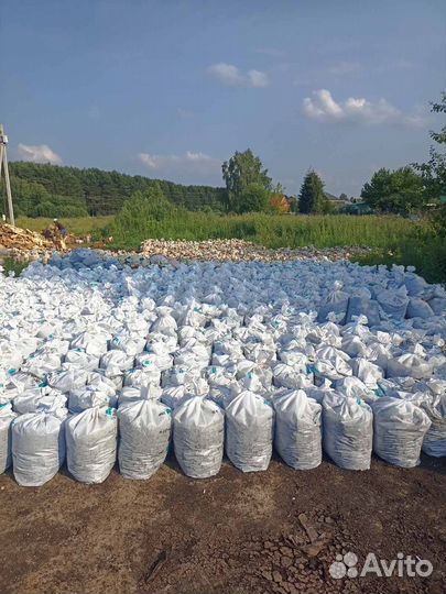 Торф,навоз,чернозём,перегной,песок,щебень