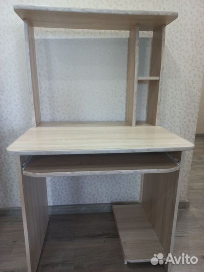 Компьютерный стол новый