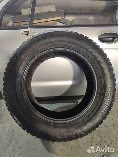 Nokian Tyres Hakkapeliitta 7 215/60 R16