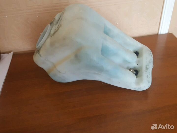 Бачок омывателя w124