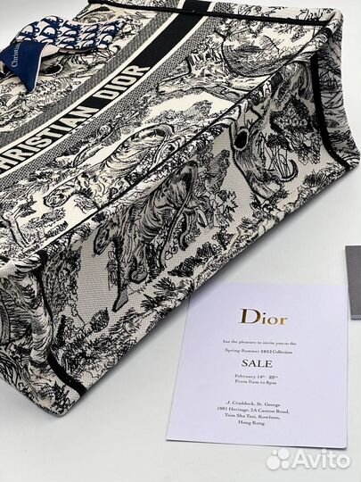 Сумка Christian Dior Book Tote