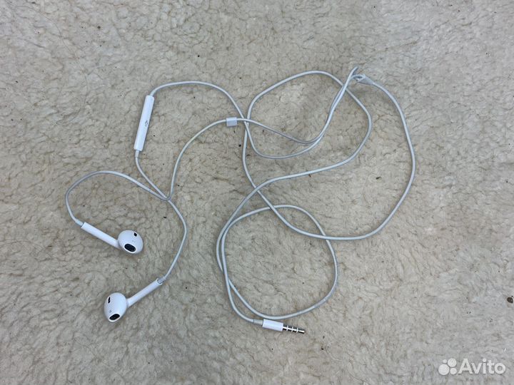 Наушники earpods