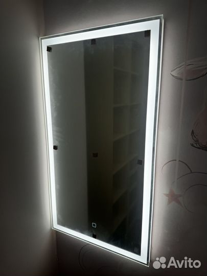 Зеркало с подсветкой