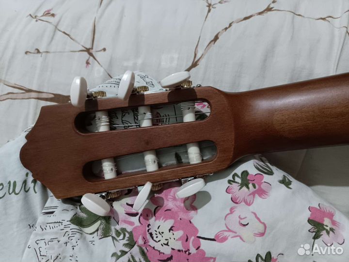 Гитара yamaha c40