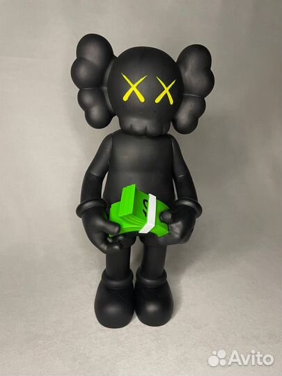 Фигурка kaws