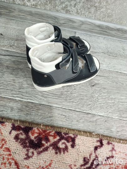 Сандалии детские для мальчиков 32