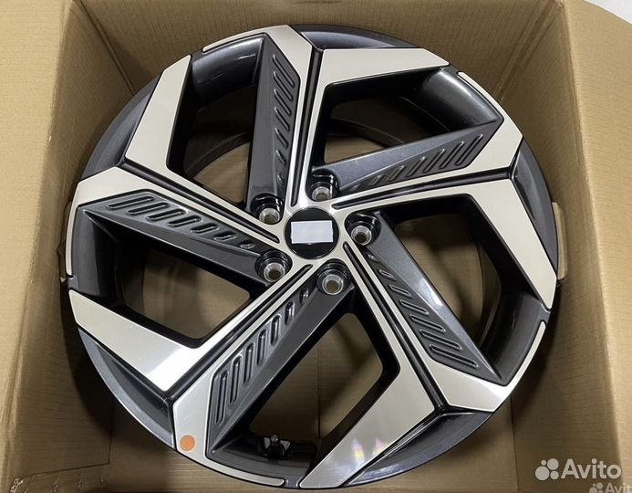 Новые оригинальные диски Hyundai Tucson 2023 R19