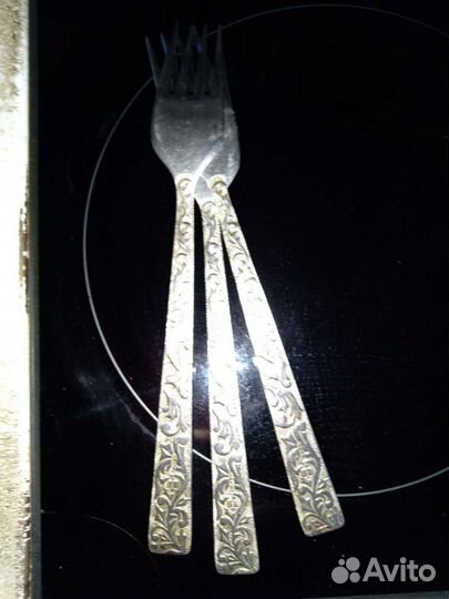 Столовые приборы