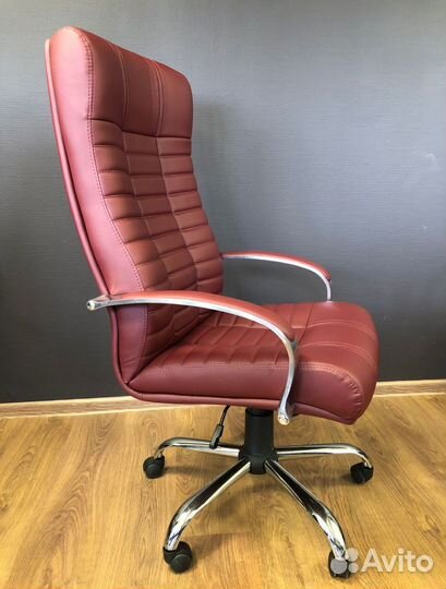 Компьютерное кресло