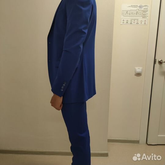 Костюм школьный