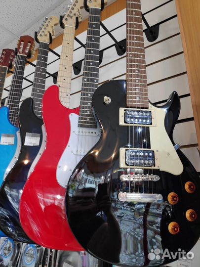 Электрогитара cort CR100