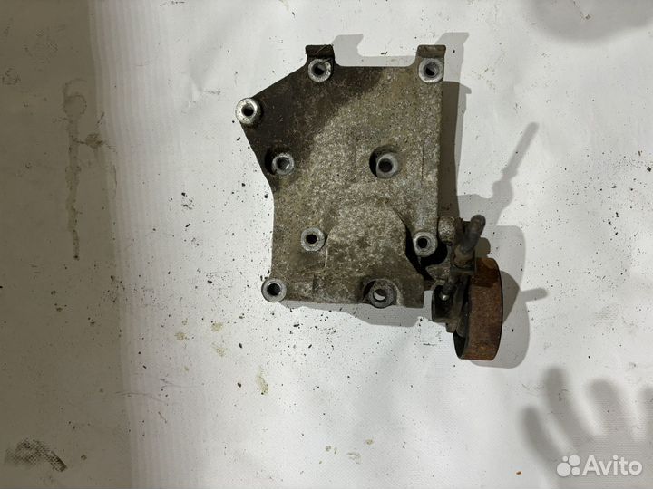 Натяжитель ремня Nissan Almera Classic B10