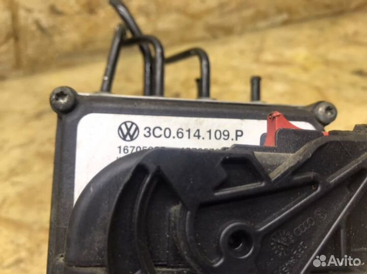 Блок abs Volkswagen Passat B6 2.0 2008